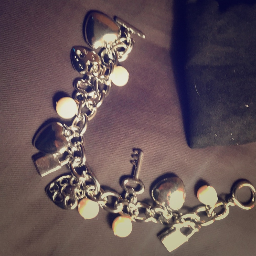 Cultured pearl charm bracelet